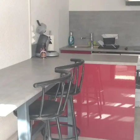 Le Neptuna 50 Metres Reservation Du Samedi Au Samedi En Haute Saison Agde